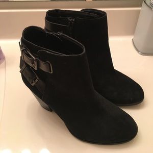 Gianni Bini - Black booties with heel
